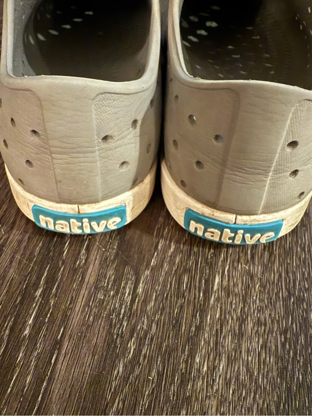 Authentic Native Kids Unisex Jefferson Slip-On Water Shoes in Gray! Size: 13